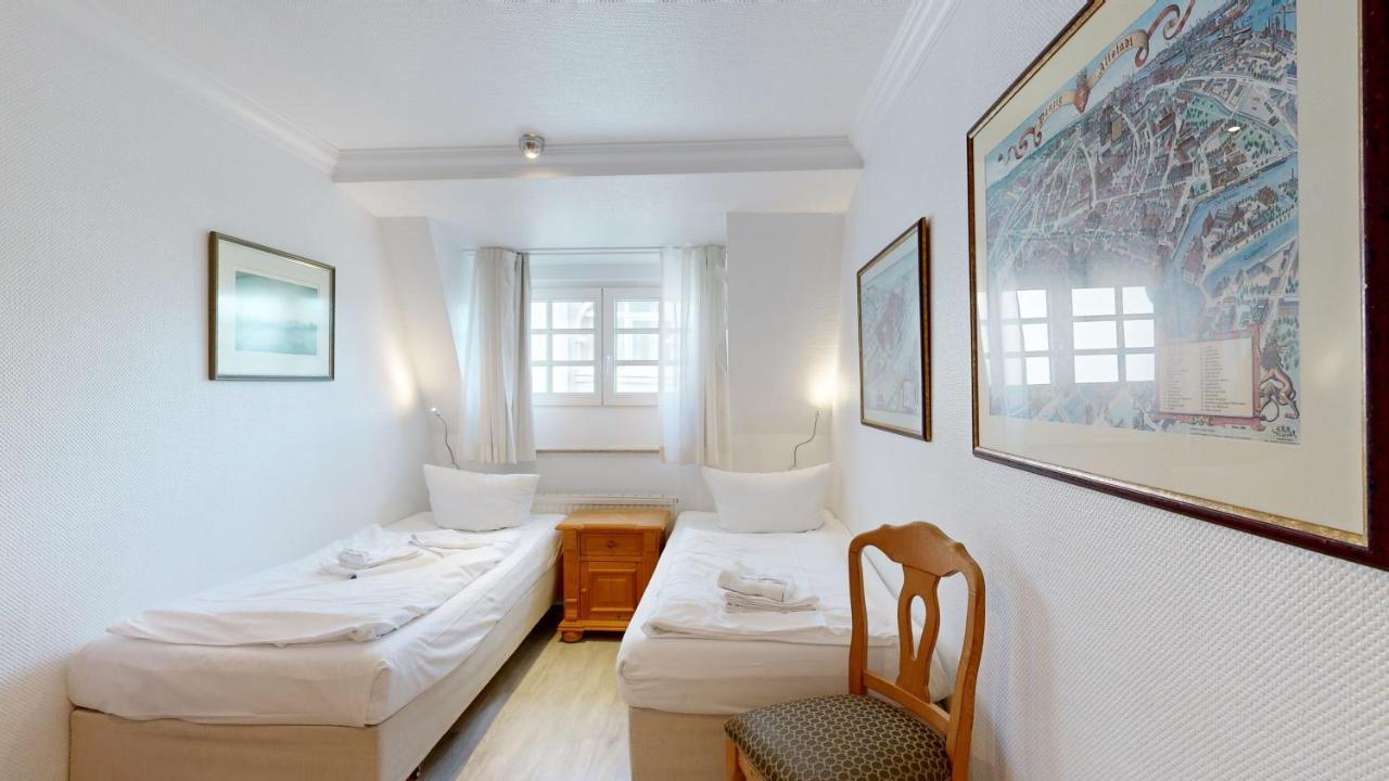 Fewo Direkt Am Strand Mit Meerblick Und Balkon,Villa Glueckspilz, Binz Zewnętrze zdjęcie