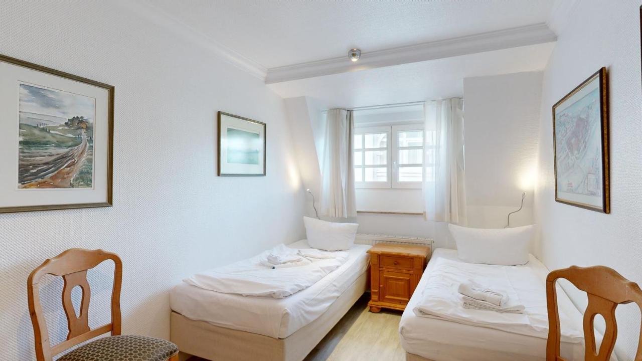 Fewo Direkt Am Strand Mit Meerblick Und Balkon,Villa Glueckspilz, Binz Zewnętrze zdjęcie
