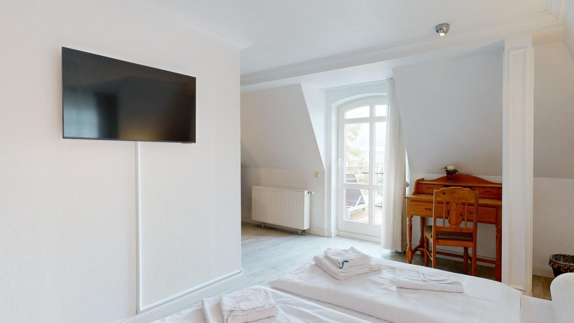 Fewo Direkt Am Strand Mit Meerblick Und Balkon,Villa Glueckspilz, Binz Zewnętrze zdjęcie