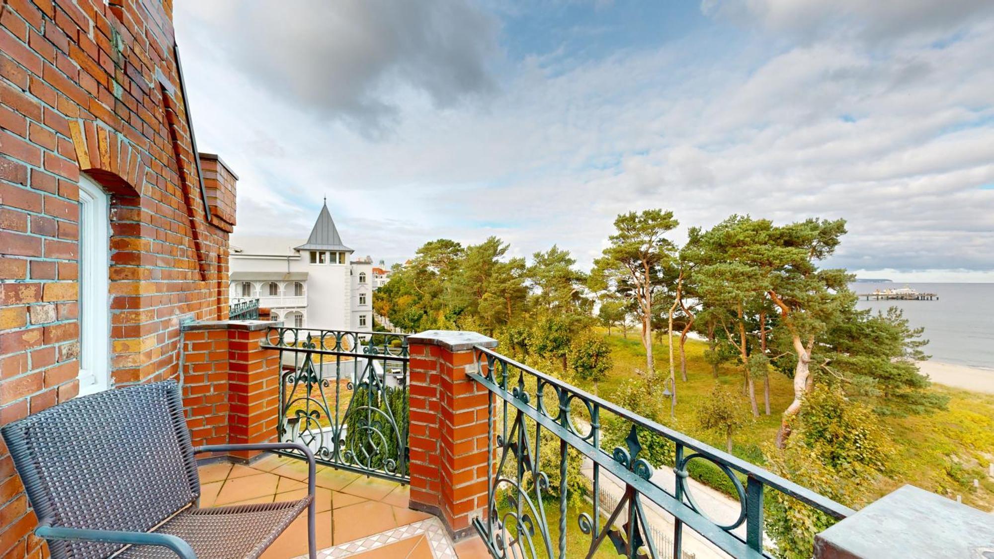 Fewo Direkt Am Strand Mit Meerblick Und Balkon,Villa Glueckspilz, Binz Zewnętrze zdjęcie